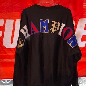 Brand new Champion Crewneck w Tags